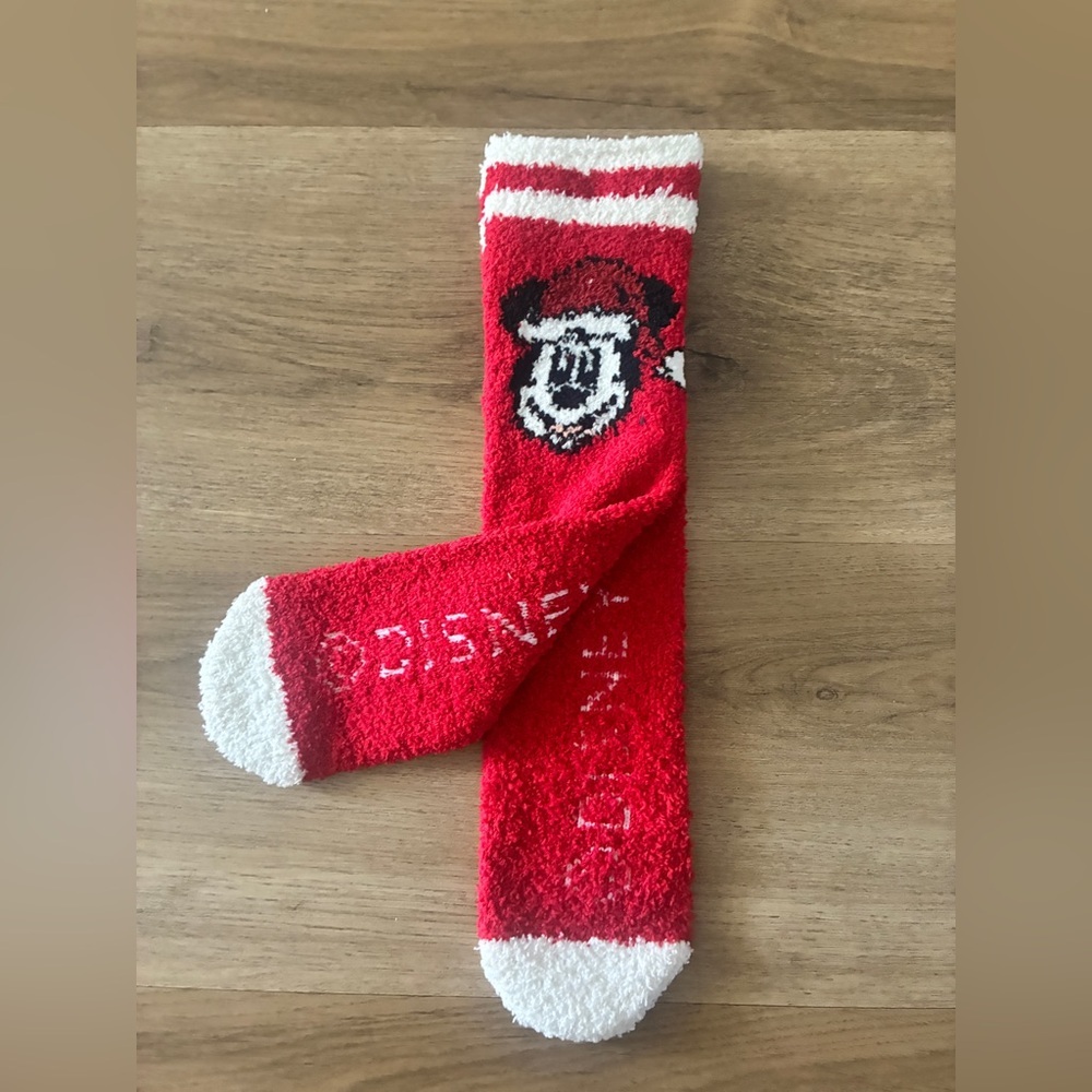 Old Navy x Disney Mickey Mouse Cozy Socks Red Holiday Crew Socks One Size NWT